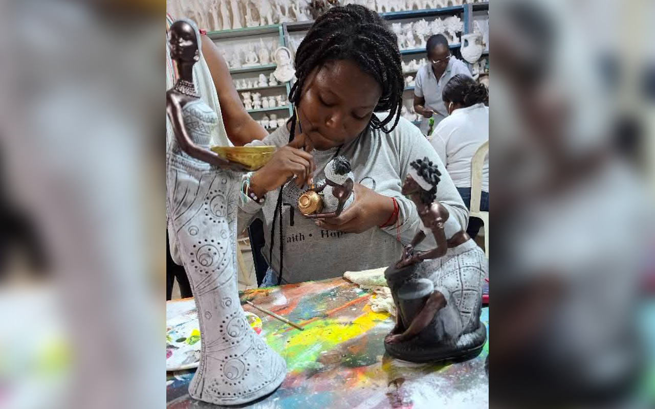 Taller de Arte Navideño